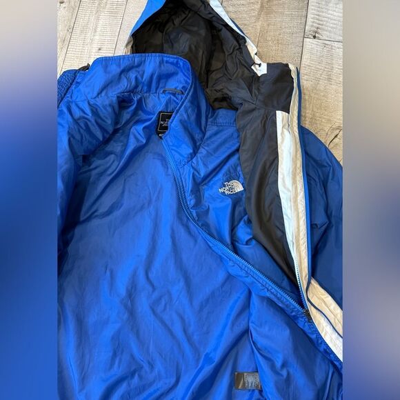 The North Face 2-in-1 Men’s Jacket - Picture 6 of 7
